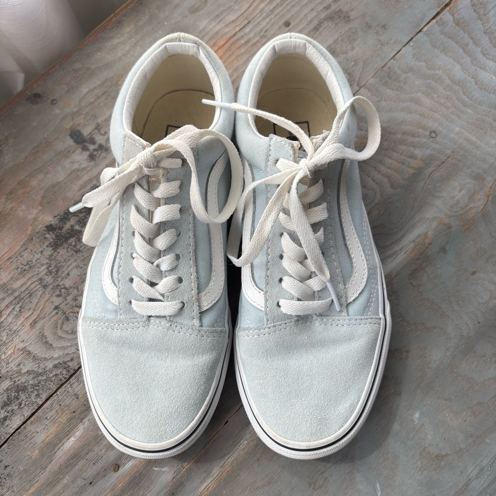 Vans Old Skool baby blue sneakers | size W7